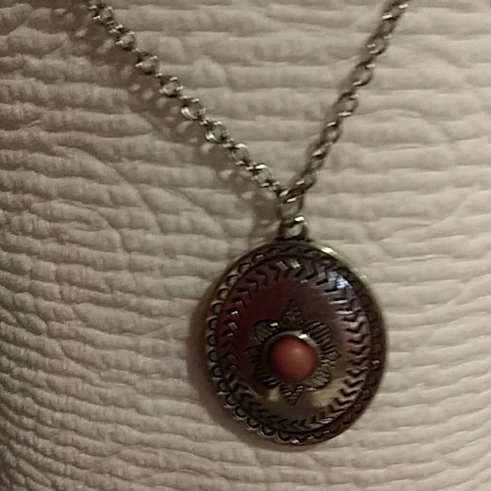 Native American pentant and chain